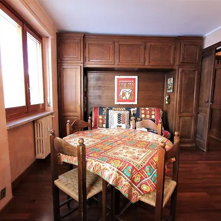 Cavour شقة